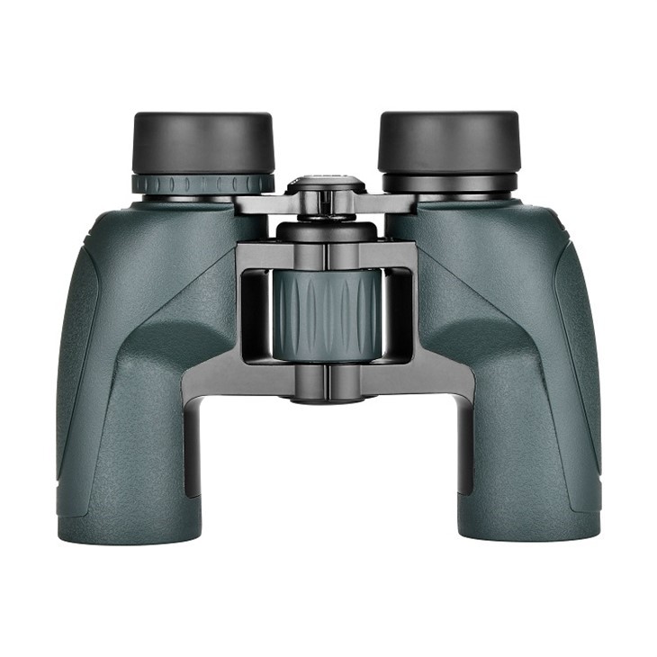 Binocolo per osservare la natura